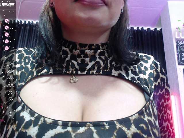 Lähettää kuvakaappauksia Leia-bennet