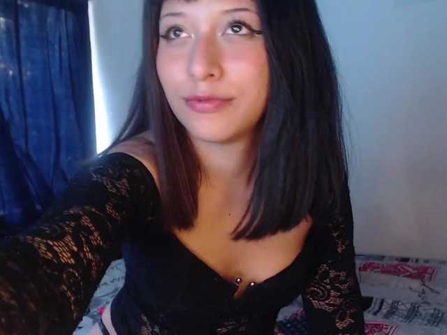 Kuvat Leidy-Moon Welcome to my room, let's play our intimate fantasies ♥| Goal: A Kiss your cock with a lot of saliva [none] 150 ♥ Enjoy it ♥ | REMAINING TO DEEPTHROAT : [none] 150 tokens