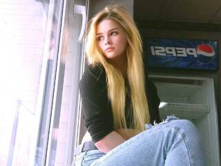 Eroottinen videokeskustelu LetsRight