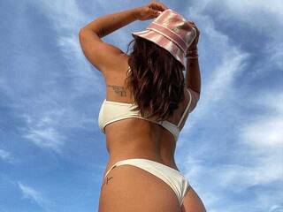 Eroottinen videokeskustelu lia-clincon