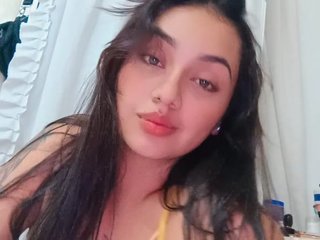 Eroottinen videokeskustelu LiaMoon