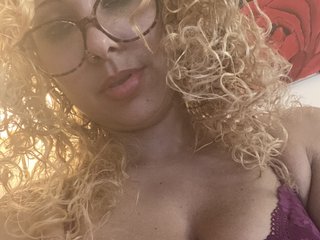 Eroottinen videokeskustelu lickablelopez