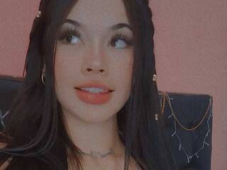 Eroottinen videokeskustelu Lili-James