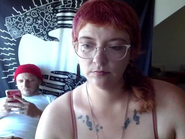 Lähettää kuvakaappauksia LiliThiccEve