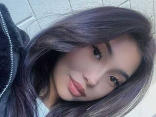 Eroottinen videokeskustelu LilithInverse