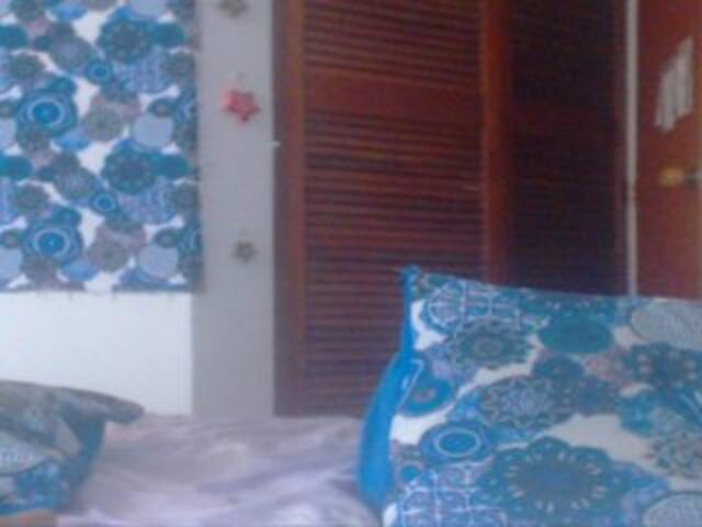 Lähettää kuvakaappauksia lilyaldridge9