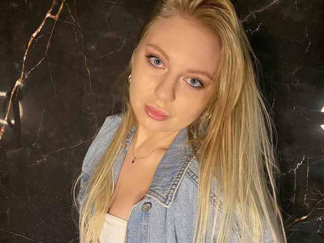 Kuva profiilista LilyHotty