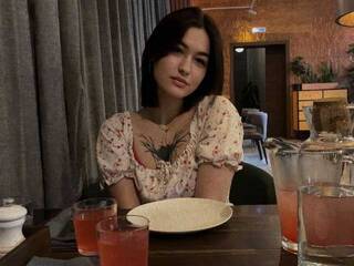 Eroottinen videokeskustelu Kristi_nka