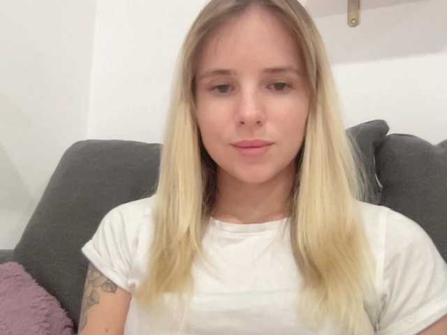 Lähettää kuvakaappauksia LindseyPower