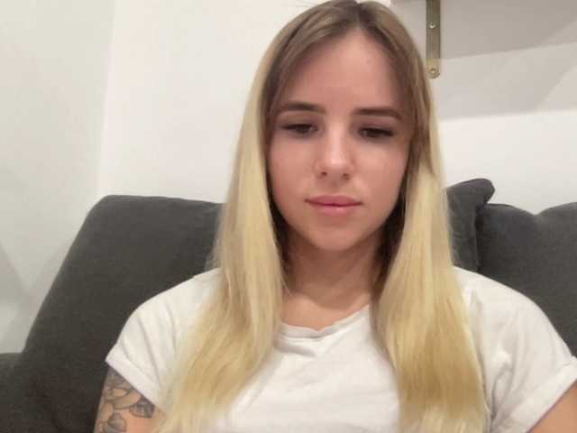 Lähettää kuvakaappauksia LindseyPower