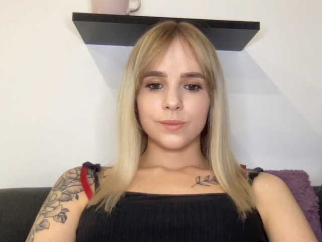 Lähettää kuvakaappauksia LindseyPower