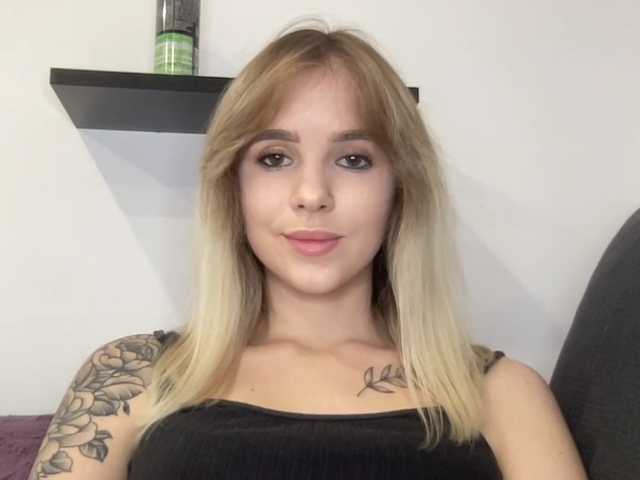 Lähettää kuvakaappauksia LindseyPower