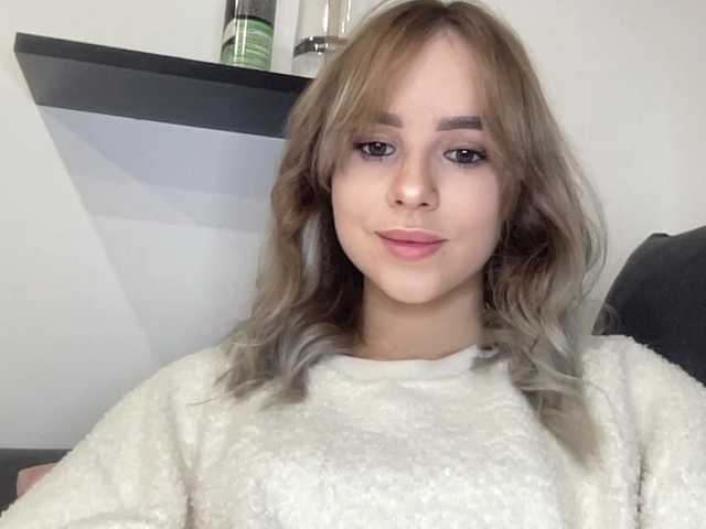 Lähettää kuvakaappauksia LindseyPower