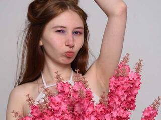 Eroottinen videokeskustelu Liramoonn