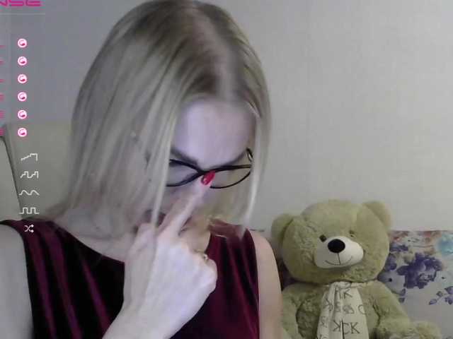Kuvat Lisa1225 Hello everyone!) Subscription 30 current. Camera 30 current. Lichka 30 tok. Dressing rooms by agreement. The rest is group and private. I don’t go as a spy! Guys, I want your activity! Then I will play pranks!)