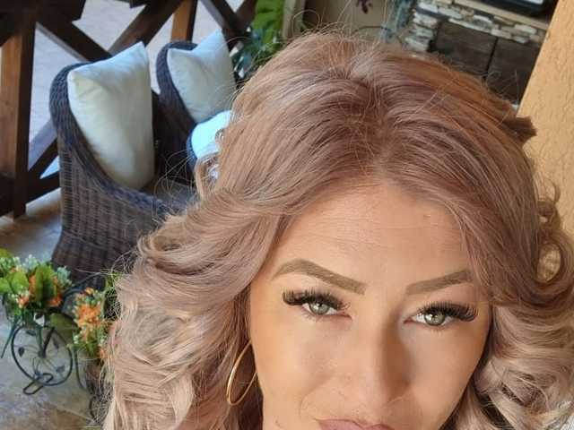 Kuva profiilista LisaDiamond
