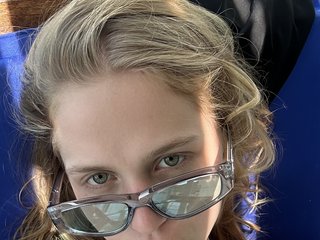 Eroottinen videokeskustelu Littlemolly1