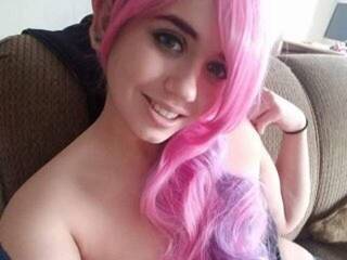 Eroottinen videokeskustelu LittleNeesan3