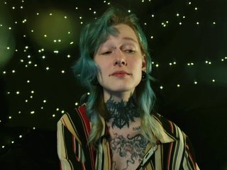 Eroottinen videokeskustelu LittleSpaceMouse-