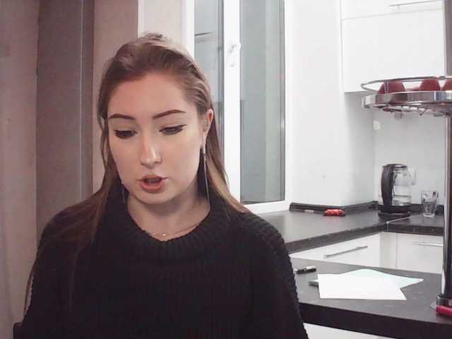 Lähettää kuvakaappauksia LiyaAura