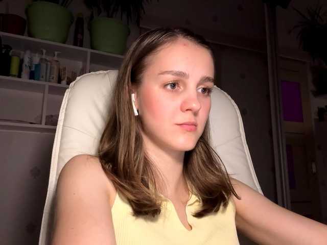 Lähettää kuvakaappauksia UrShineKatie