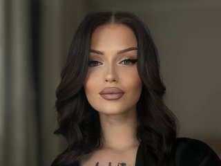 Eroottinen videokeskustelu LolaFever