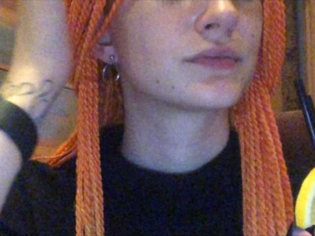 Lähettää kuvakaappauksia LolyEvans