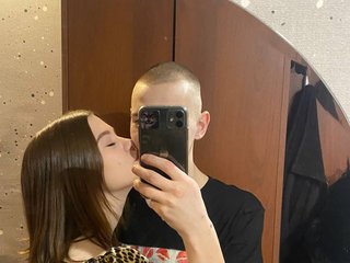 Eroottinen videokeskustelu love--stories