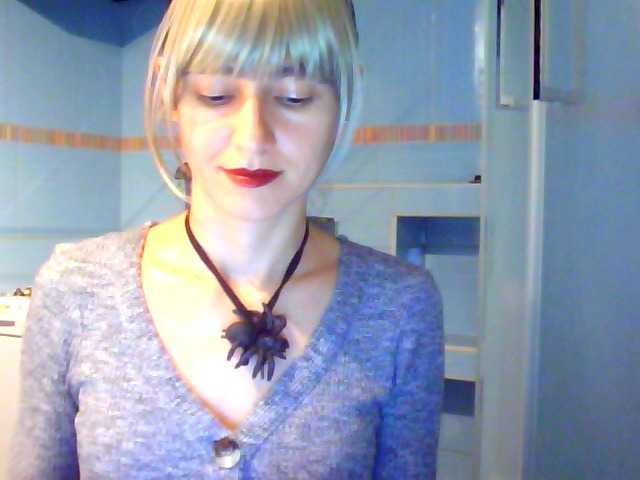 Lähettää kuvakaappauksia LovelyBlond