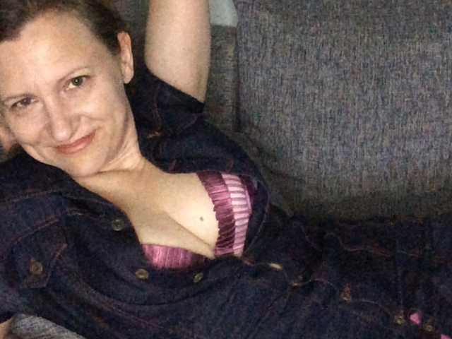 Lähettää kuvakaappauksia LoveSuperGerl