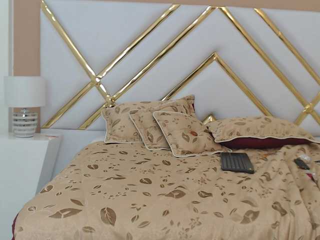 Lähettää kuvakaappauksia LucianaCollin