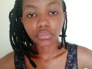 Eroottinen videokeskustelu Luckybrownn