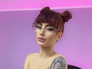 Eroottinen videokeskustelu LuckyMya