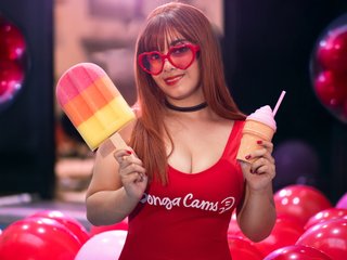 Eroottinen videokeskustelu Lucy-Adams