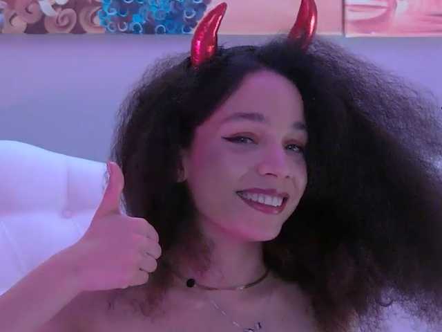 Kuva profiilista Lucy-Lou