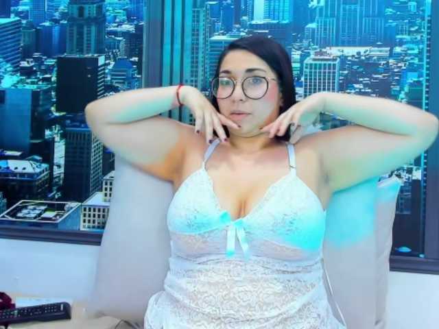 Kuvat LulluMagic Guys today I'm very horny and I want to fuck #latina #toys #bigass #bigtits #tattoo #curvaceous