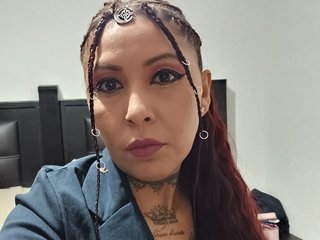 Eroottinen videokeskustelu Luna1810