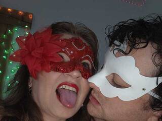 Eroottinen videokeskustelu LUNAROJA