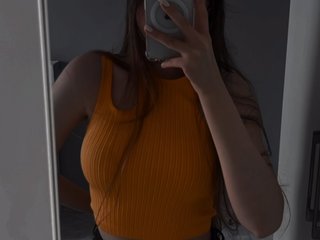 Eroottinen videokeskustelu LUCKILYGIRL