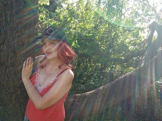 Eroottinen videokeskustelu LynnYana