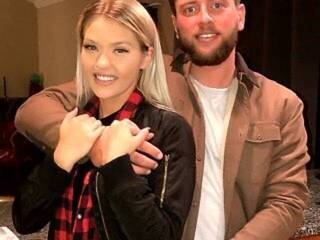 Eroottinen videokeskustelu MacLovesLyss