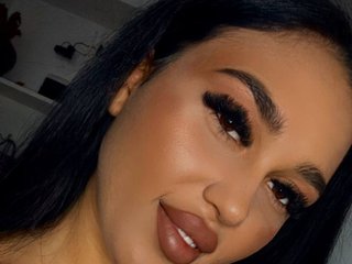 Eroottinen videokeskustelu MadamClaire