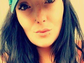 Eroottinen videokeskustelu MaevaHot