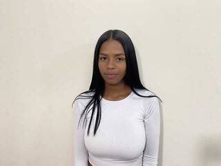 Eroottinen videokeskustelu MaiaChocolate