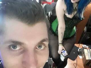 Eroottinen videokeskustelu Makehercremee