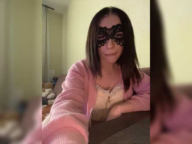 Kuvat TwE_cherries topic: Hello there) For tokens in private messages, I can only say thank you, tokens only in the general chat) Lovens lvl: 2, 10, 30, 60, 100, 200, 300, 555 ) I do not remove the mask even in private, only beautiful eyes)