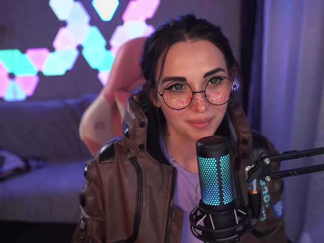 Lähettää kuvakaappauksia MalinaBo0m