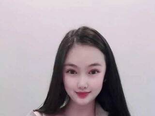 Eroottinen videokeskustelu Mandy-HuoWu