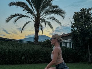 Eroottinen videokeskustelu Manymoney1