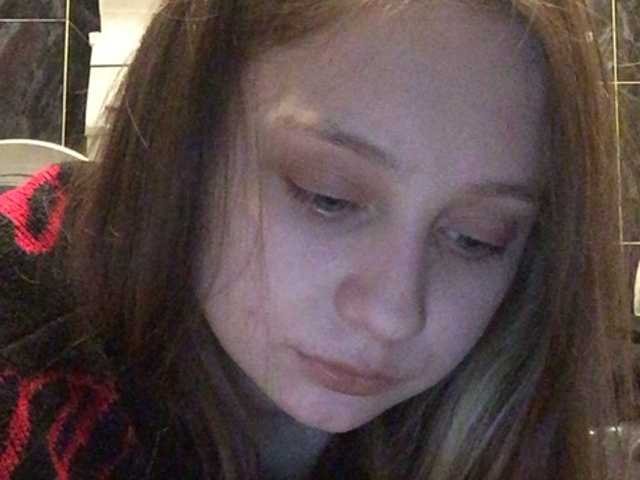 Lähettää kuvakaappauksia Mariahiness18